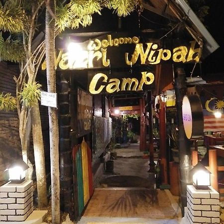 מלון קמפונג טלוק ניפה Nazri Nipah Camp Pangkor מראה חיצוני תמונה