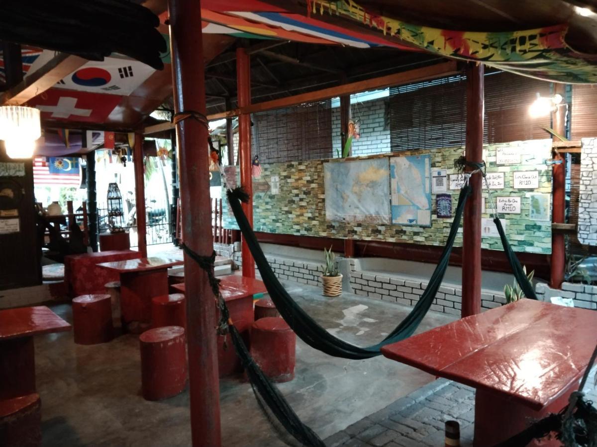 מלון קמפונג טלוק ניפה Nazri Nipah Camp Pangkor מראה חיצוני תמונה