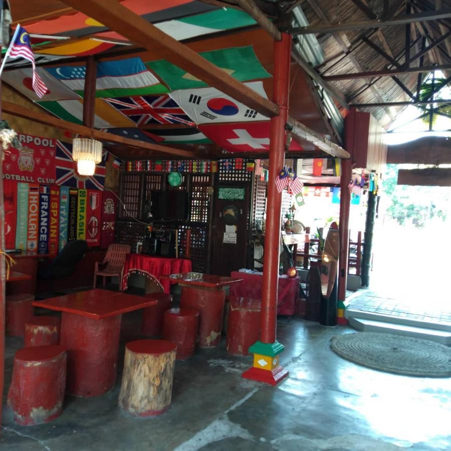 מלון קמפונג טלוק ניפה Nazri Nipah Camp Pangkor מראה חיצוני תמונה
