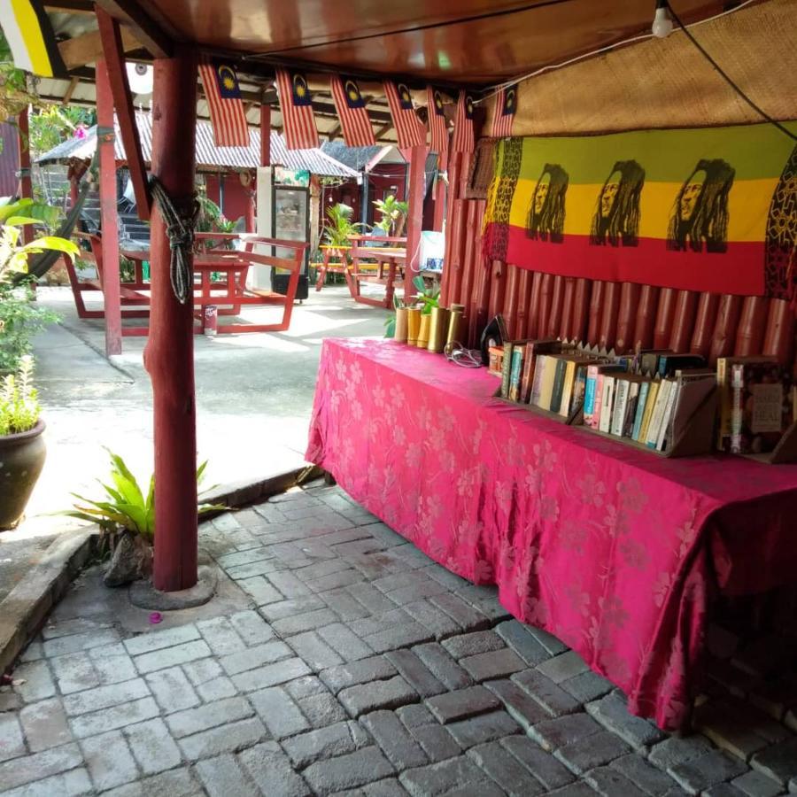 מלון קמפונג טלוק ניפה Nazri Nipah Camp Pangkor מראה חיצוני תמונה