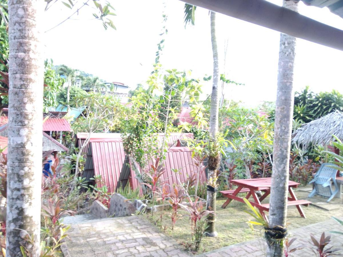 מלון קמפונג טלוק ניפה Nazri Nipah Camp Pangkor מראה חיצוני תמונה
