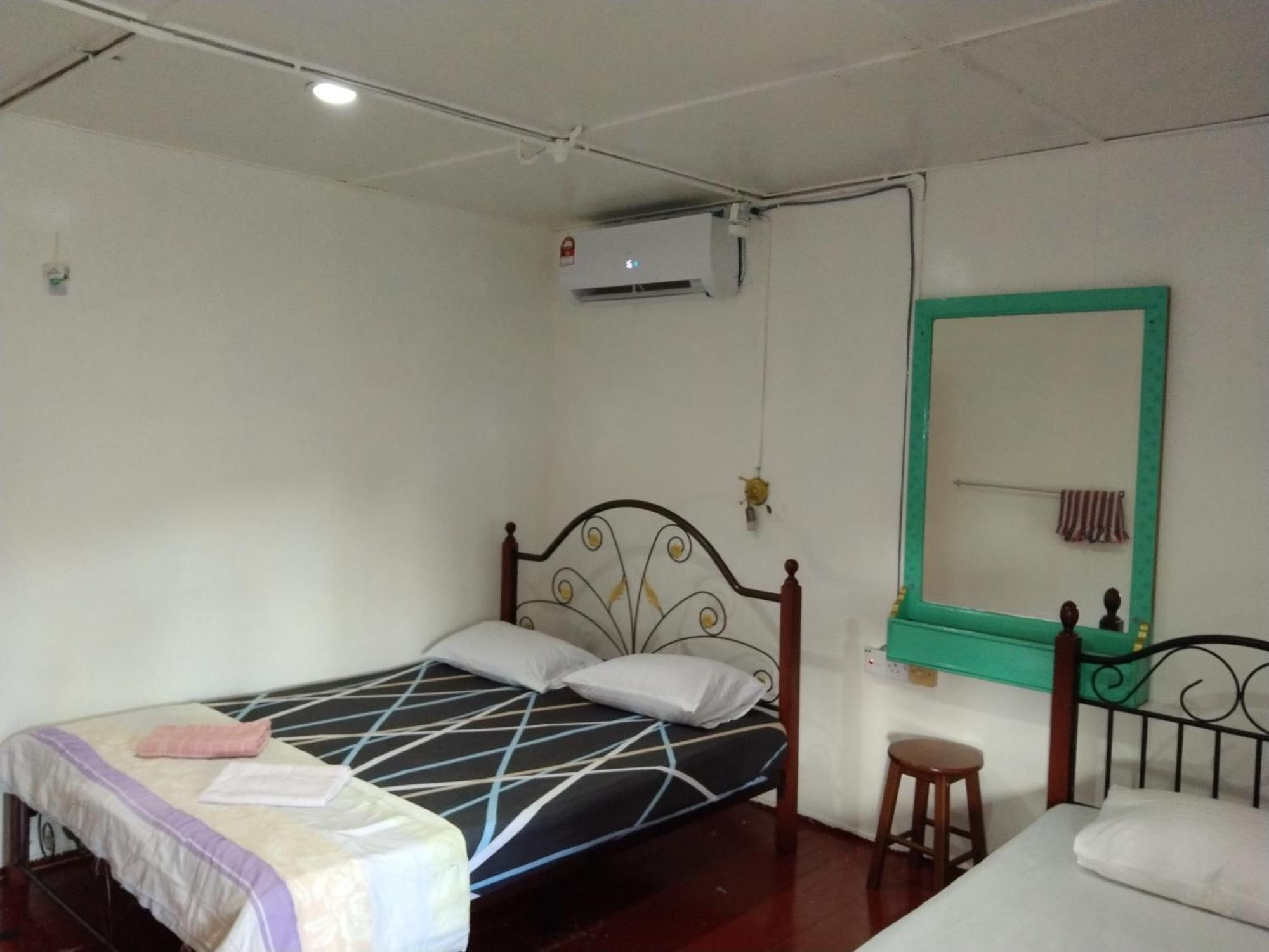מלון קמפונג טלוק ניפה Nazri Nipah Camp Pangkor חדר תמונה