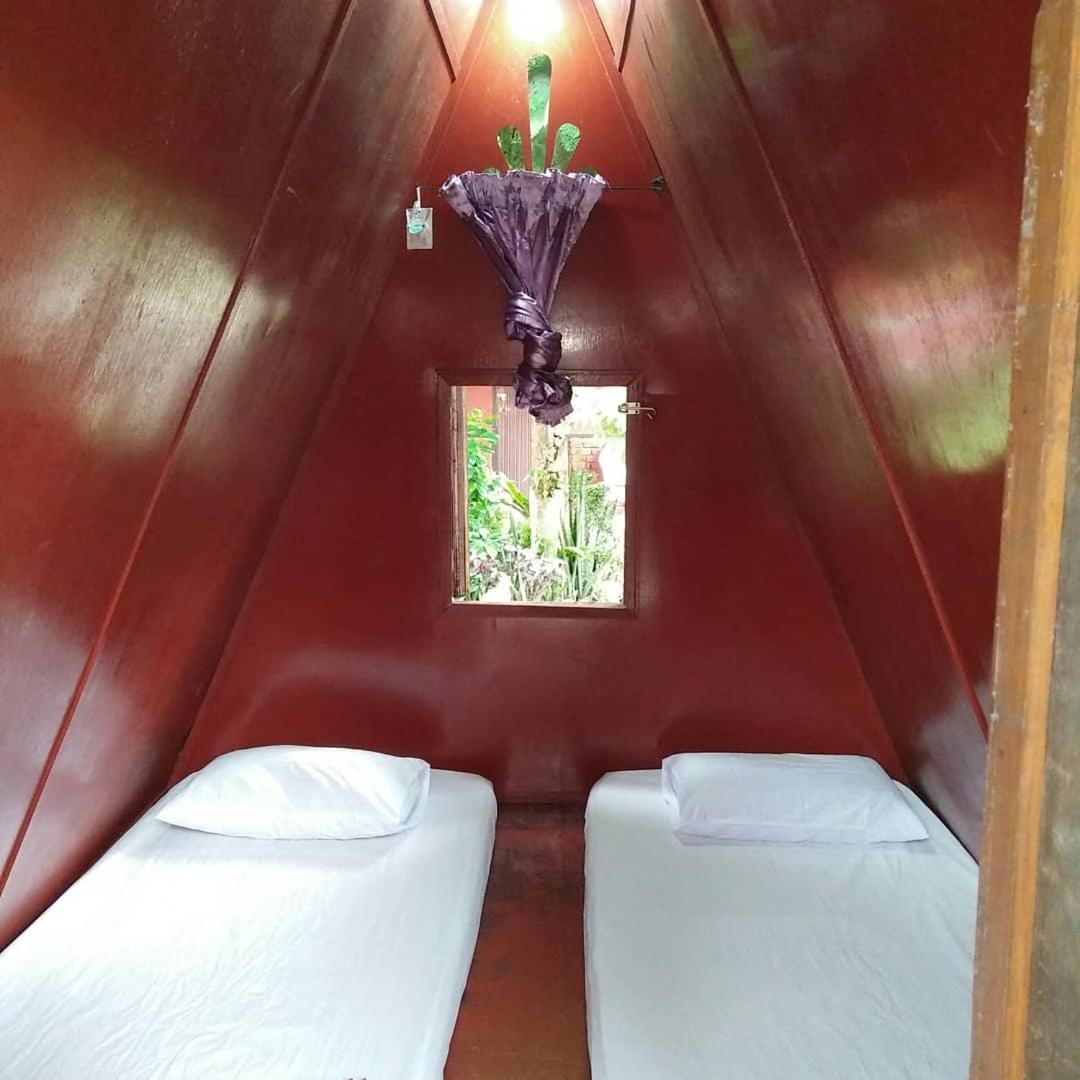 מלון קמפונג טלוק ניפה Nazri Nipah Camp Pangkor חדר תמונה
