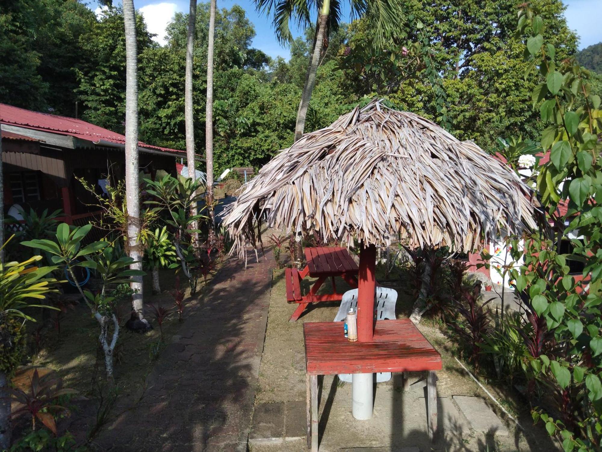 מלון קמפונג טלוק ניפה Nazri Nipah Camp Pangkor חדר תמונה